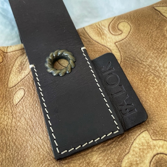 Falor, leather embossed purse. - Picture 2 of 8